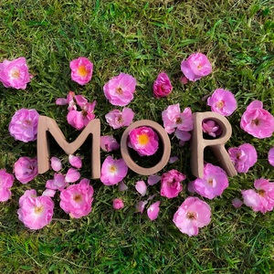 MOR (EP)