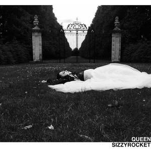 Queen (CDS)